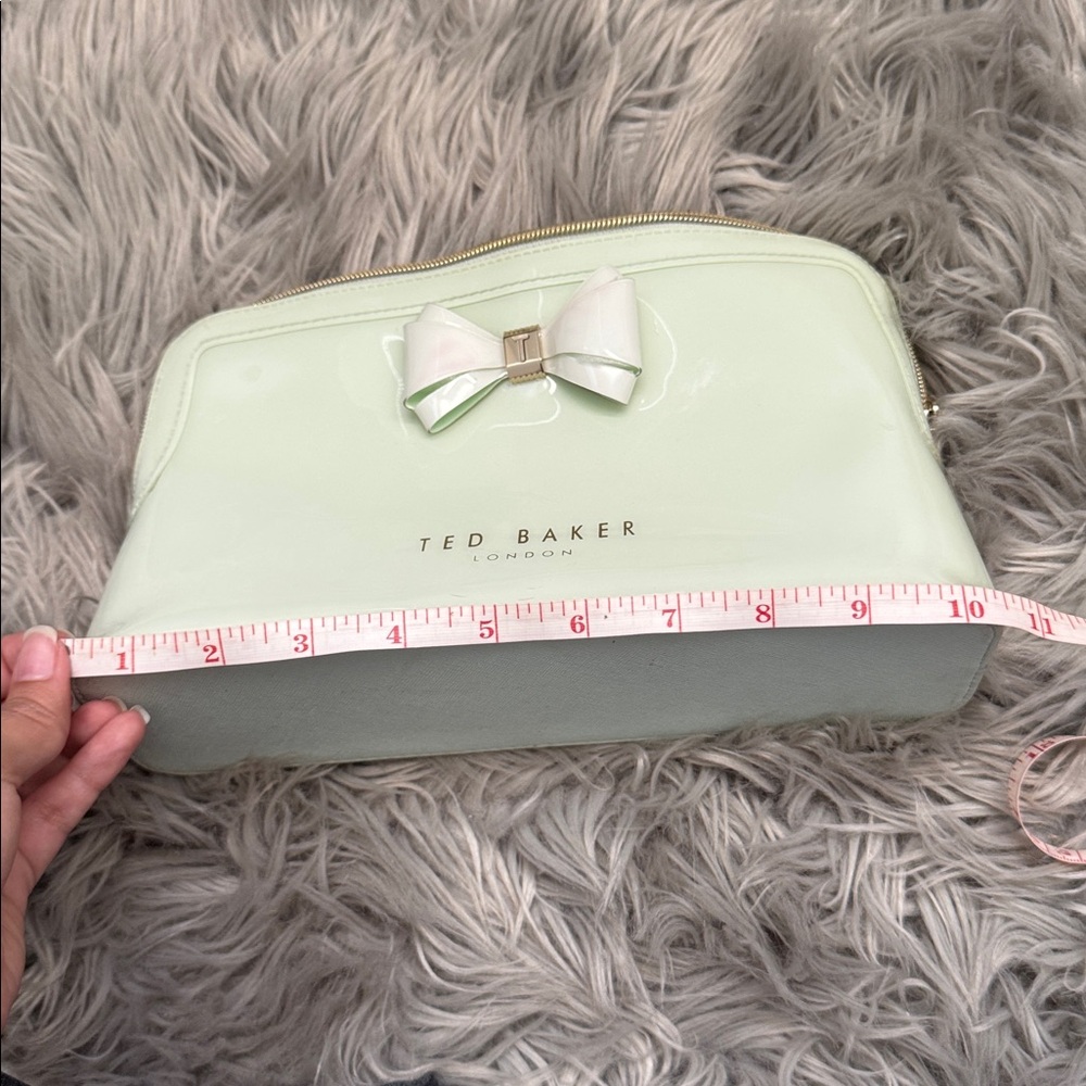 Ted Baker Light mint Bow Accent Cosmetic Bag Set - Picture 14 of 17